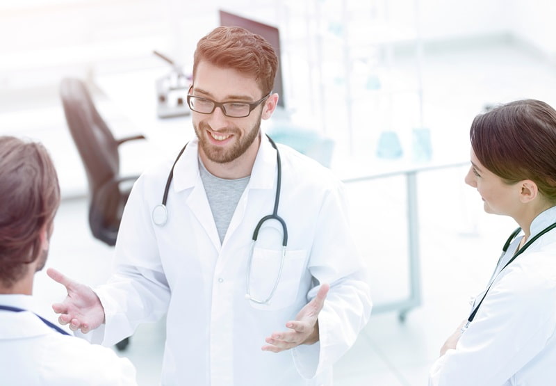 كل ما ترغب في معرفته عن دراسة الطب